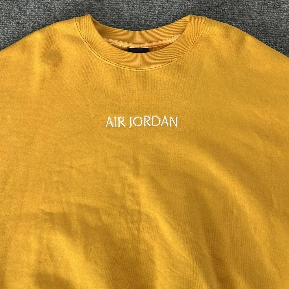 Jordan Sweatshirt Mens XL Yellow Air‎ Jordan Oversized Crewneck Pullover Vintage